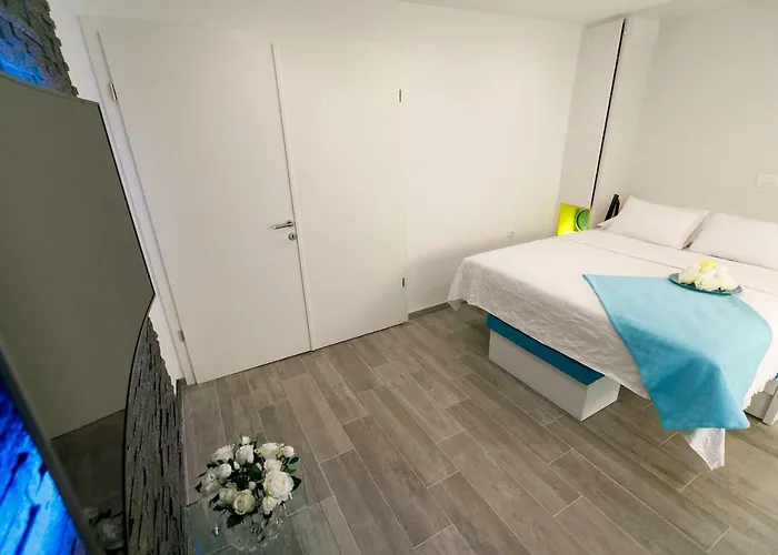 Apartament Rose *
